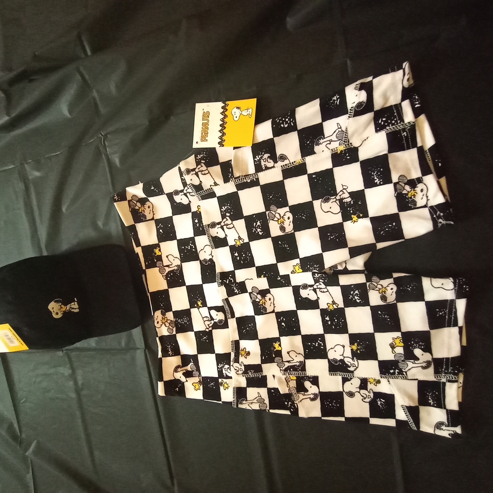 Peanuts Snoopy Checkered Apparel Set